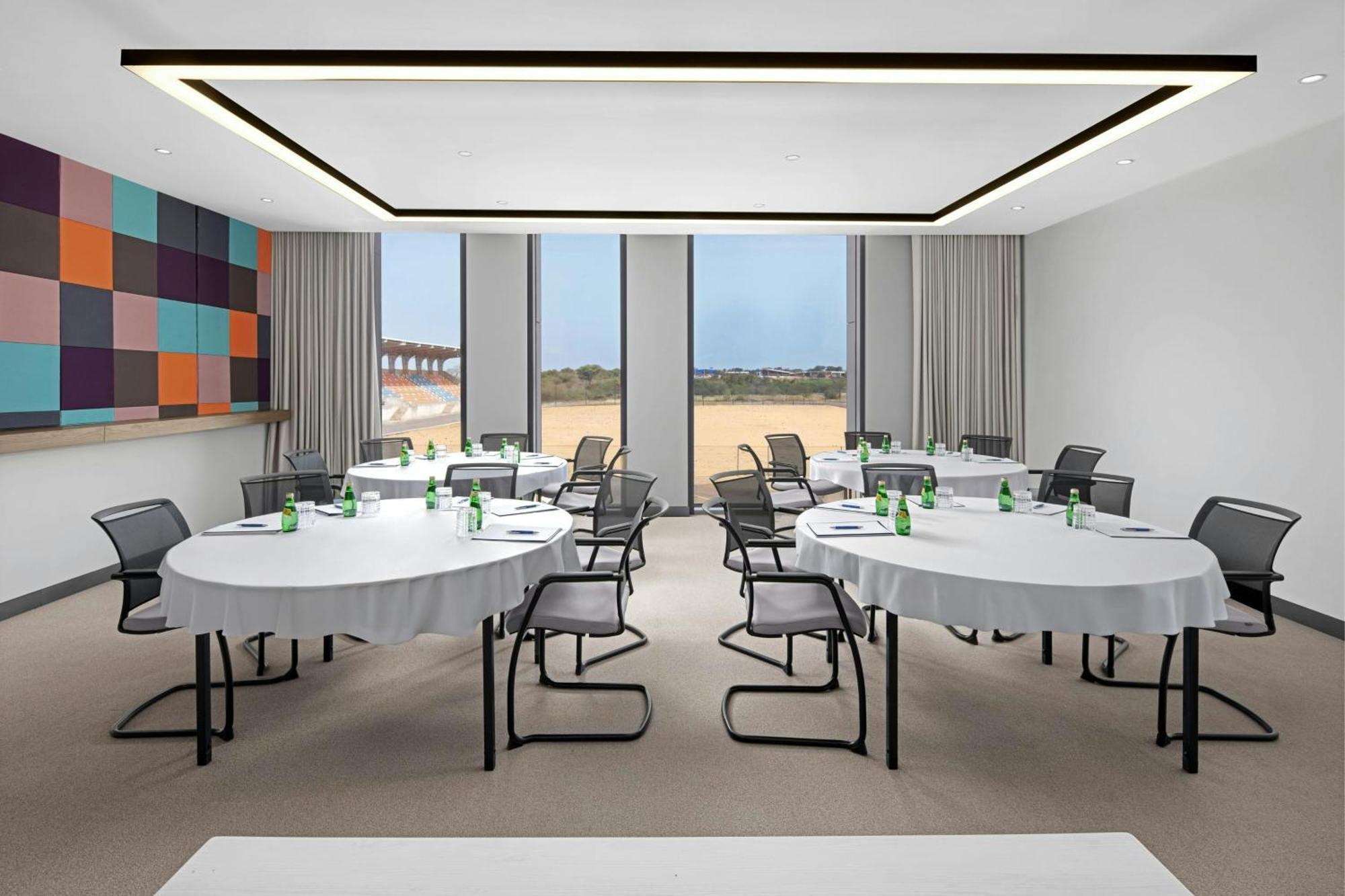Four Points By Sheraton Dakar Diamniadio Noflaye 外观 照片
